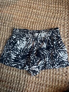 aerie Black and White Printed Athletic Shorts